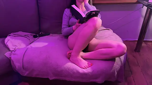 MiliExteraaa online show from March 10, 2025, 12:07 am