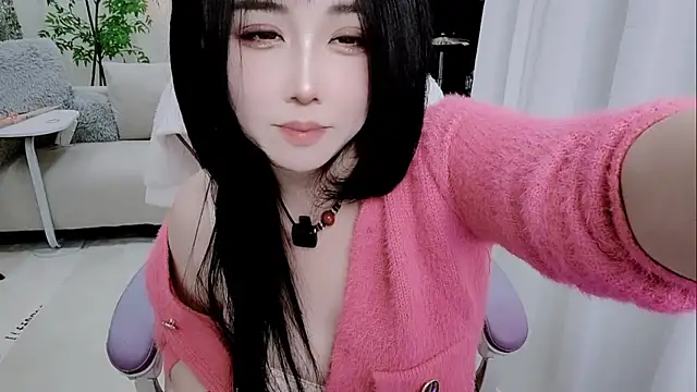 Vaness-a online show from December 18, 2025, 5:08 pm