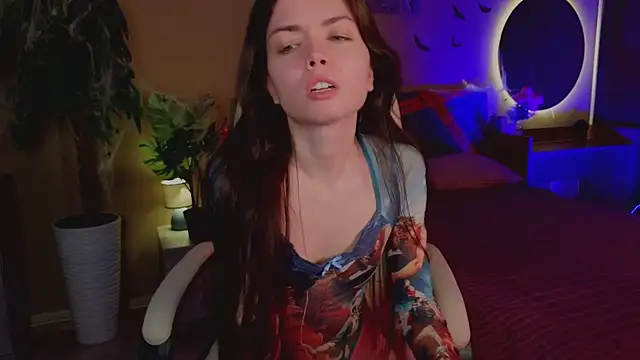 likeamoss online show from October 22, 2025, 2:17 pm