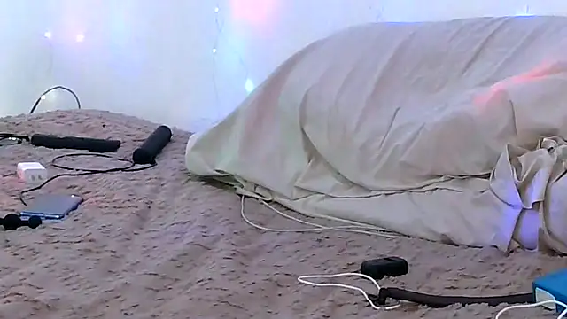 loveattack online show from December 16, 2024, 2:05 pm