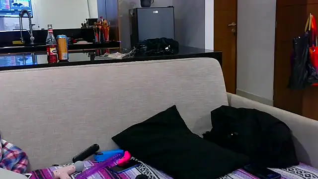 loveattack online show from January 1, 2025, 7:52 am