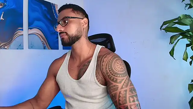 LiamGarcia1 online show from March 23, 2026, 4:11 pm