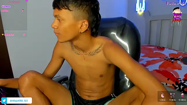 loistwink  online show from October 21, 2025, 4:41 pm