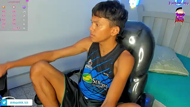 loistwink  online show from November 11, 2025, 5:29 am