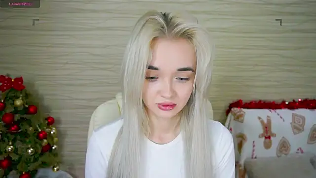 Snapshot of Ashley_S chatting on January 20, 2025, 11:10 pm Ashley S online show from January 20, 2025, 11:10 pm