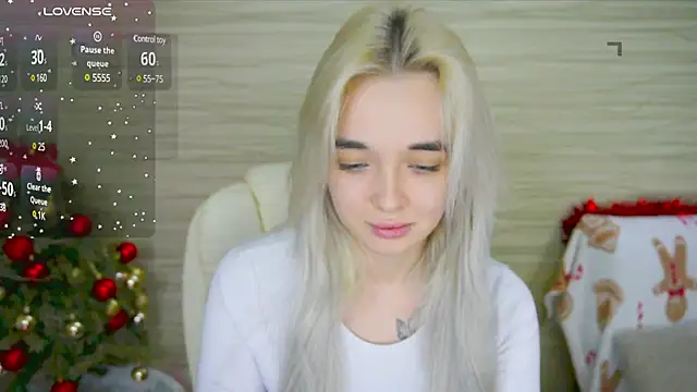 Snapshot of Ashley_S chatting on January 29, 2025, 5:19 am Ashley S online show from January 29, 2025, 5:19 am