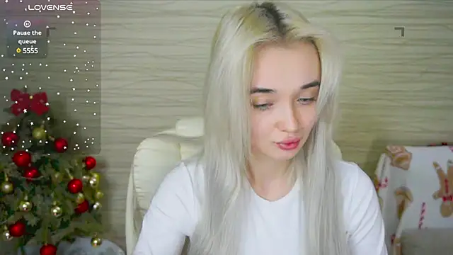 Snapshot of Ashley_S chatting on February 3, 2025, 3:20 am Ashley S online show from February 3, 2025, 3:20 am