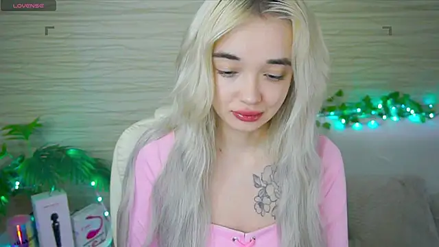 Snapshot of Ashley_S chatting on February 25, 2025, 11:11 pm Ashley S online show from February 25, 2025, 11:11 pm