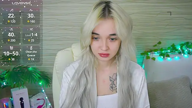 Snapshot of Ashley_S chatting on February 26, 2025, 11:04 pm Ashley S online show from February 26, 2025, 11:04 pm