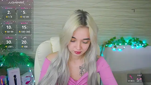 Snapshot of Ashley_S chatting on March 4, 2025, 2:17 am Ashley S online show from March 4, 2025, 2:17 am