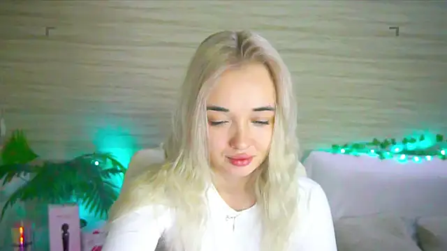 Snapshot of Ashley_S chatting on September 25, 2025, 10:57 pm Ashley S online show from September 25, 2025, 10:57 pm