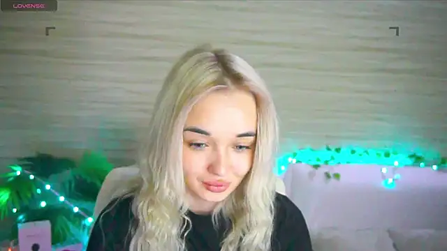 Snapshot of Ashley_S chatting on September 26, 2025, 10:14 pm Ashley S online show from September 26, 2025, 10:14 pm