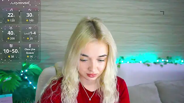 Snapshot of Ashley_S chatting on October 15, 2025, 10:10 pm Ashley S online show from October 15, 2025, 10:10 pm