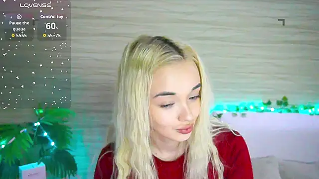 Snapshot of Ashley_S chatting on October 23, 2025, 10:08 pm Ashley S online show from October 23, 2025, 10:08 pm