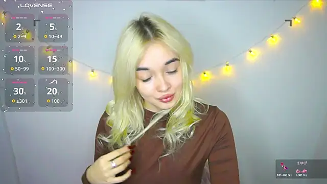 Snapshot of Ashley_S chatting on November 14, 2025, 11:13 pm Ashley S online show from November 14, 2025, 11:13 pm