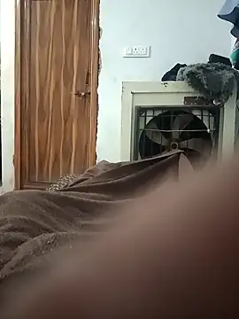 Snapshot of pintuS40 chatting on October 19, 2025, 2:12 am pintuS40 online show from October 19, 2025, 2:12 am