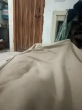 Snapshot of pintuS40 chatting on November 17, 2025, 1:11 am pintuS40 online show from November 17, 2025, 1:11 am