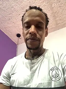 Snapshot of Salomon_koude chatting on April 11, 2026, 6:45 pm Salomon koude online show from April 11, 2026, 6:45 pm