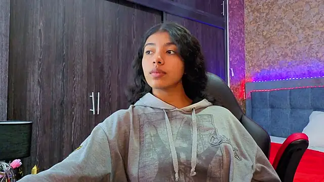 Snapshot of viktorya_xue chatting on February 19, 2026, 11:17 am viktorya xue online show from February 19, 2026, 11:17 am