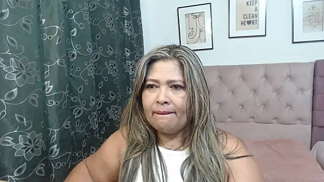 CANDYSWEET51 online show from November 4, 2025, 11:20 am