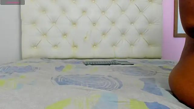 ElisabethMassey online show from June 14, 2026, 11:56 am