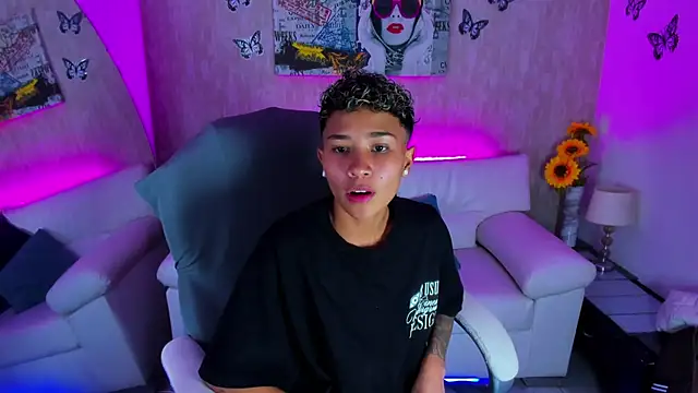 nova sex01 online show from November 28, 2025, 3:42 am