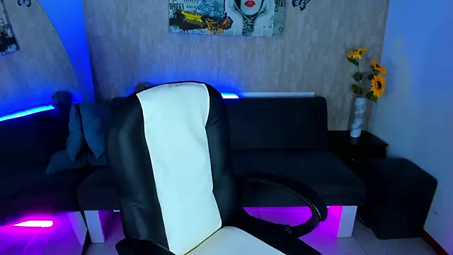 nova sex01 online show from March 31, 2026, 8:31 pm