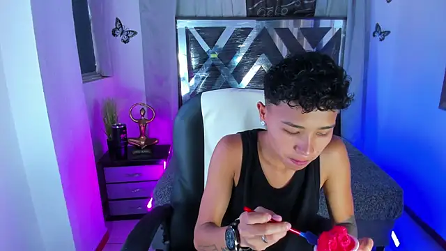 nova sex01 online show from June 20, 2026, 8:44 pm