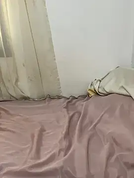 Jecy bee online show from November 16, 2025, 5:46 am