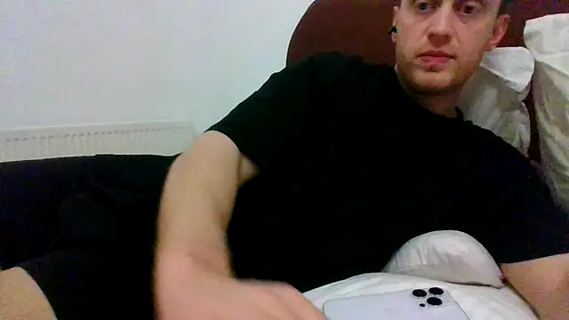 Snapshot of Noshame1994 chatting on March 20, 2026, 11:31 pm Noshame1994 online show from March 20, 2026, 11:31 pm