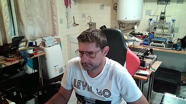 Snapshot of snork80 chatting on September 21, 2025, 1:57 pm snork80 online show from September 21, 2025, 1:57 pm