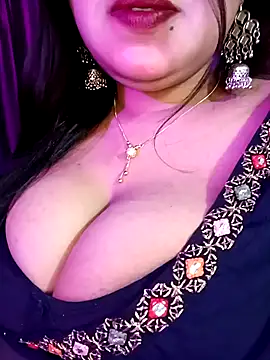 Snapshot of Suhanakhan00 chatting on December 26, 2024, 8:42 pm Suhanakhan00 online show from December 26, 2024, 8:42 pm