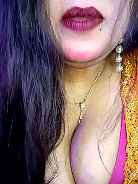 Snapshot of Suhanakhan00 chatting on February 26, 2025, 5:53 am Suhanakhan00 online show from February 26, 2025, 5:53 am