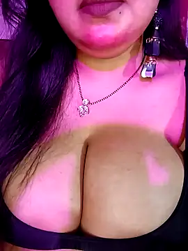 Snapshot of Suhanakhan00 chatting on November 13, 2025, 5:39 am Suhanakhan00 online show from November 13, 2025, 5:39 am