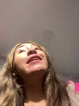 Snapshot of Sophie_LS chatting on February 13, 2025, 8:48 am Sophie LS online show from February 13, 2025, 8:48 am
