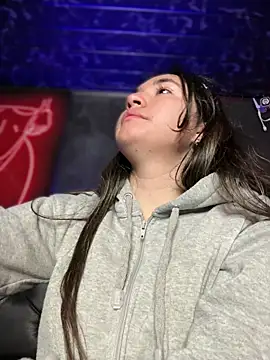 Sophie LS online show from April 19, 2026, 12:04 pm