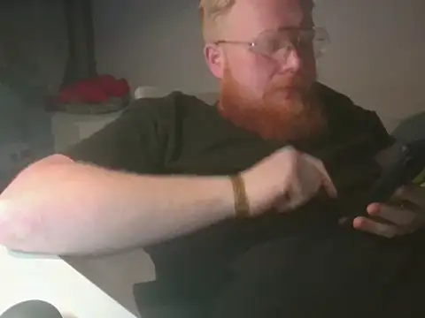 1212lukasz online show from November 1, 2025, 4:58 am