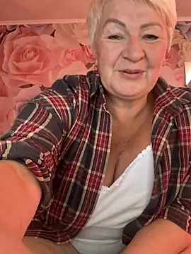 Laura Millf online show from June 25, 2026, 9:03 am