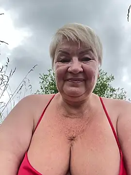 Laura Millf online show from June 29, 2026, 8:09 am