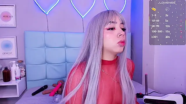 Lizzie-Evans online show from March 8, 2025, 12:09 pm