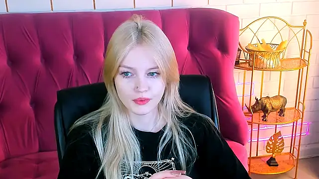 Snapshot of GraceGlamour chatting on January 31, 2025, 5:30 am GraceGlamour online show from January 31, 2025, 5:30 am