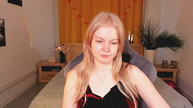 Snapshot of GraceGlamour chatting on March 8, 2025, 5:17 am GraceGlamour online show from March 8, 2025, 5:17 am