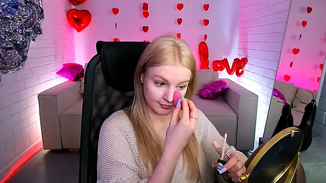 Snapshot of GraceGlamour chatting on March 11, 2025, 11:23 am GraceGlamour online show from March 11, 2025, 11:23 am