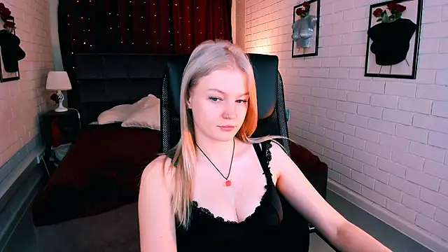 GraceGlamour online show from October 15, 2025, 5:07 am