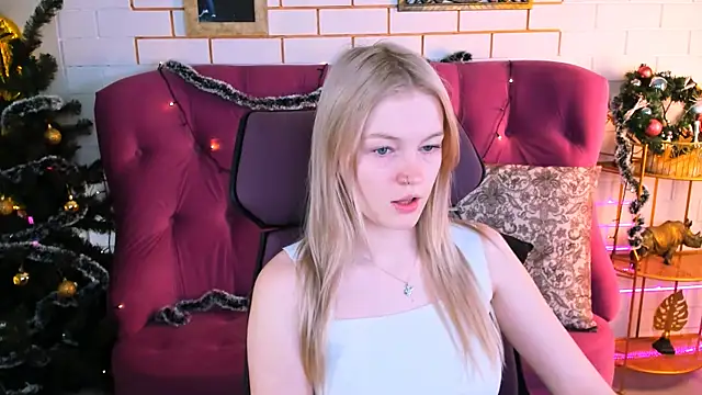 GraceGlamour online show from December 22, 2025, 9:06 am