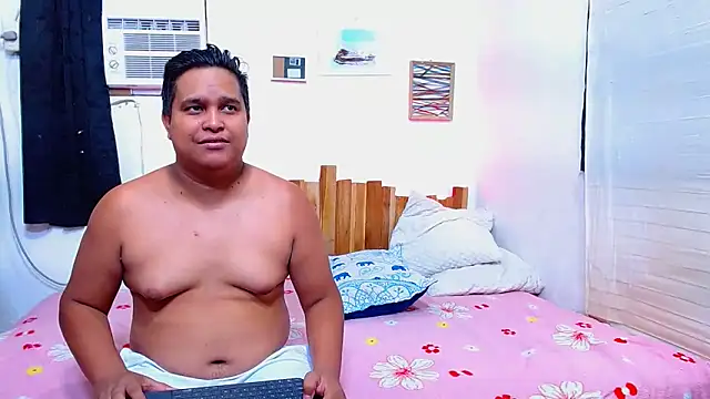 lucasandSofi online show from May 29, 2026, 11:14 pm