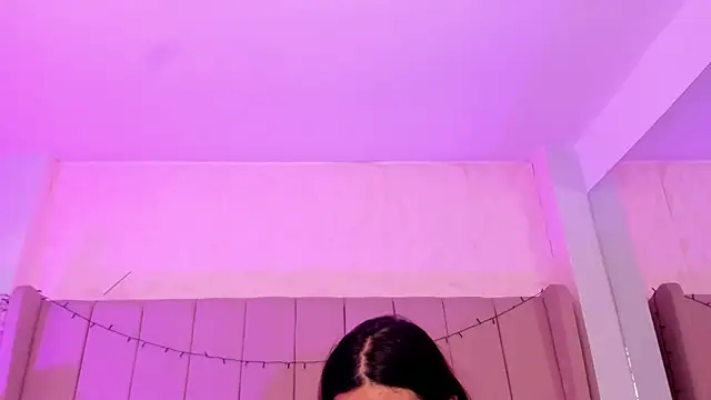 MollyBigBoobs12 online show from September 11, 2025, 8:09 pm