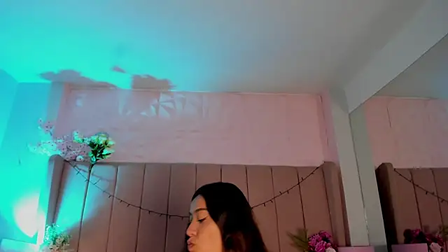 MollyBigBoobs12 online show from December 5, 2025, 8:49 pm