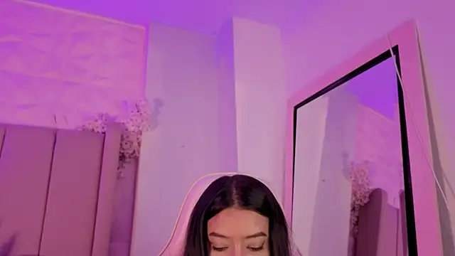 MollyBigBoobs12 online show from June 23, 2026, 9:46 pm