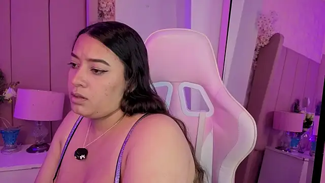MollyBigBoobs12 online show from July 15, 2026, 9:53 pm